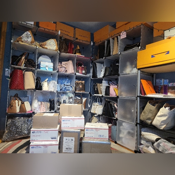 🌻P.S.LIKE.SHARE.NOTIFY When I GO on LIVE🌻 - Picture 12 of 17